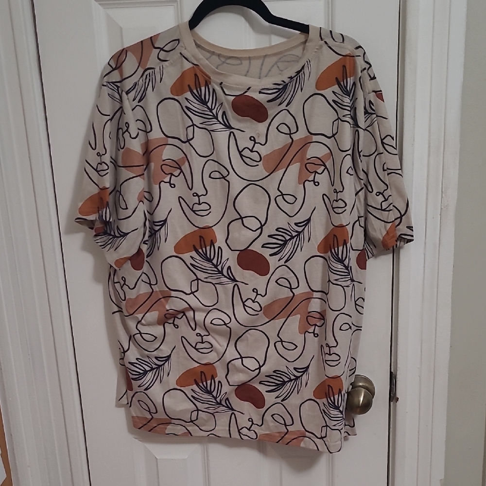 SHEIN Artistic Print Tee in Cream and Blue
